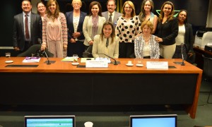 Coordenadoras do Movimento Mulheres Municipalistas apresentam demandas em reunião na Câmara