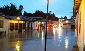 Atração de turistas, Município de Pirenópolis (GO) é castigado por forte chuva; prefeito cogita decretar situação de emergência