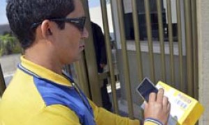 Novidade nos Correios: dois mil carteiros já usam smartphones para atualizar dados