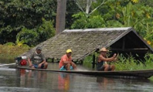 No Amazonas, Municípios decretam emergência e milhares de pessoas sofrem com as cheias dos rios