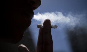 Pesquisa mostra: 1,8 milhão de adolescentes já experimentou cigarro ao menos uma vez