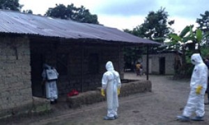 OMS reconhece: Ebola é a emergência de saúde mais severa e aguda registrada nos tempos modernos