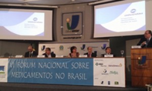 CNM participa do VI Fórum Nacional sobre Medicamentos no Brasil