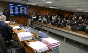 CCJ confirma inconstitucionalidade de projeto que impedia repasses de recursos federais aos Municípios