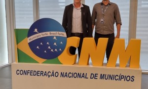 Prefeito de Igarapava (SP) recebe orientações sobre consórcios públicos municipais