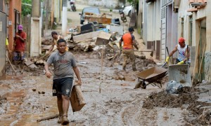 Temporais causam mortes e prejuízos materiais em vários Municípios das regiões Sul, Sudeste e Nordeste