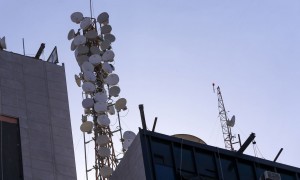 Capitais têm até 31 de julho para atualizar legislação de antenas de telefonia e internet 5G