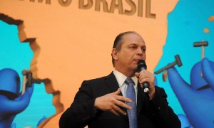 Ricardo Barros explica a gestores municipais readequação de UPAs