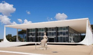 Constitucionalidade de teto municipal para requisição de pequeno valor (RPV) é aprovada pelo STF