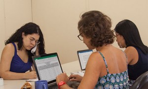 Mulheres em situação de vulnerabilidade podem fazer cursos para geração de renda