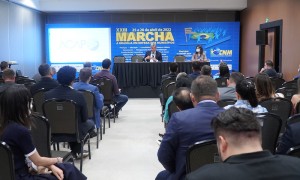 Painel debate desafios do transporte público nos Municípios