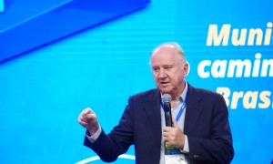 Após aprovar minuta que define obrigações acessórias do ISSQN, Ziulkoski pede revogação de liminar do STF