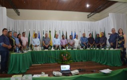 CNM explica impacto de conquistas em caravana com prefeitos do Acre