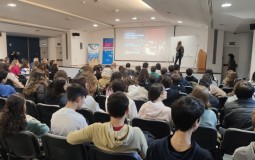 Grupo 4 do projeto InovaJuntos troca experiências e estuda parcerias com portugueses